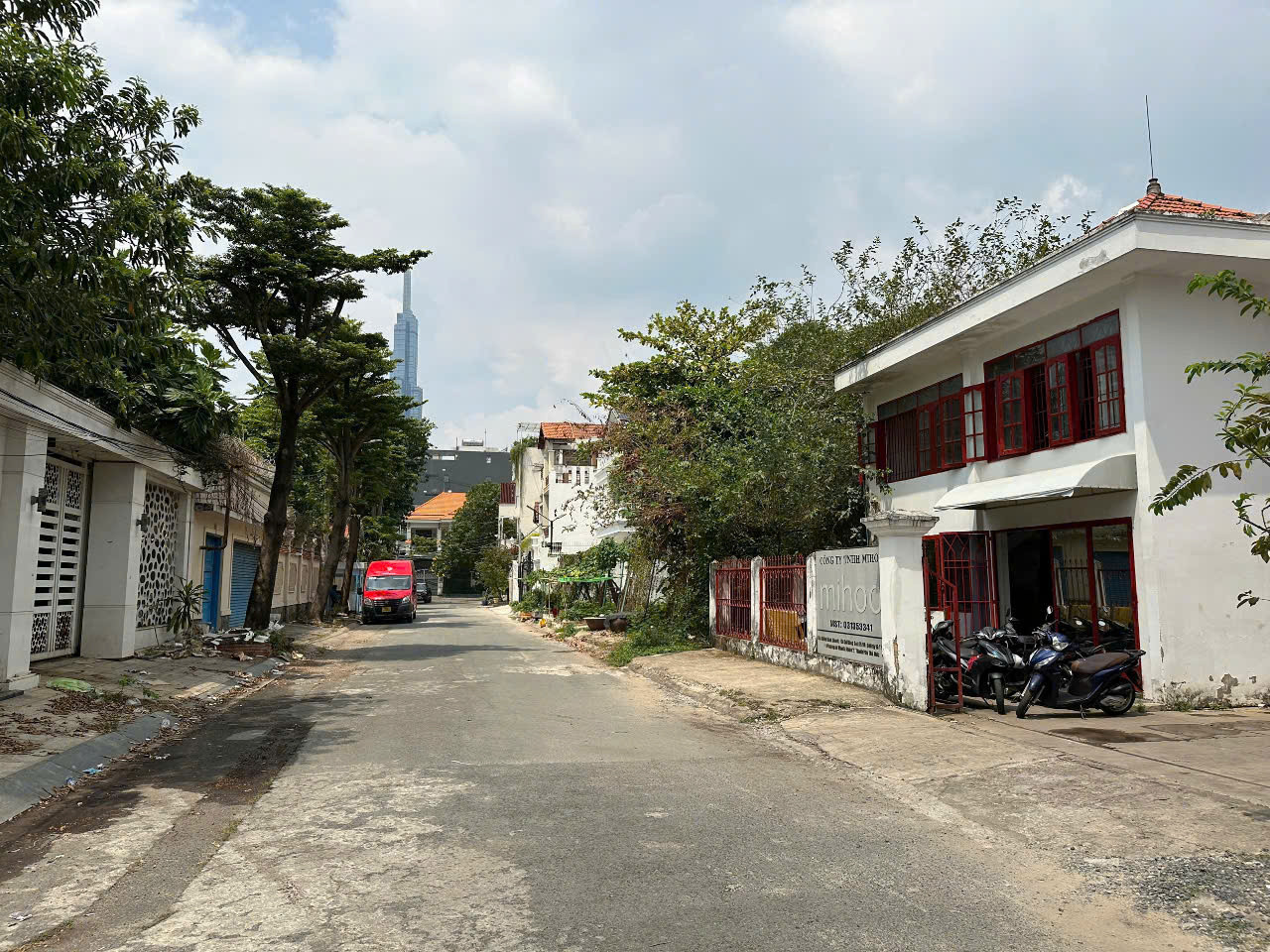 Cơ Hội Vàng Sở Hữu Biệt Thự Sân Vườn Siêu Rộng Tại Thảo Điền –Q2 ,  Giá Tốt Khó Tin!

-