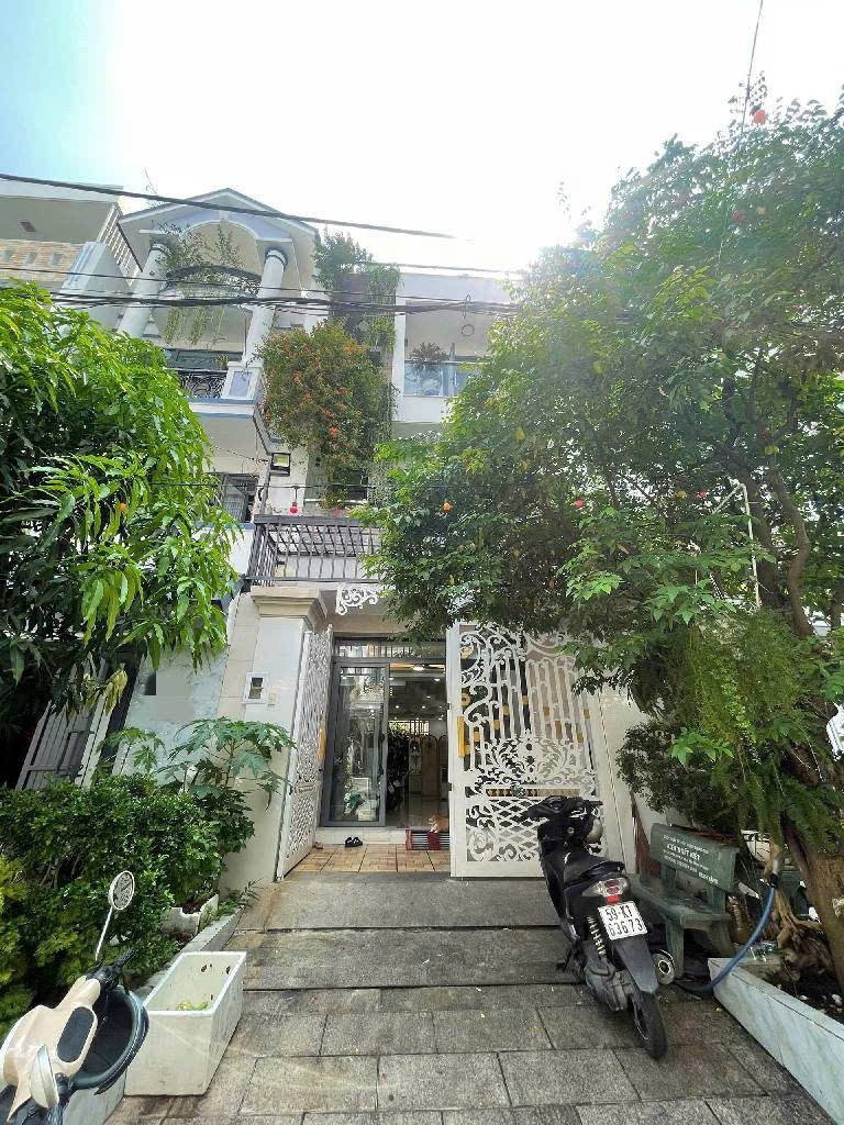 Bán nhà 95m² 5m x 19m x 3 tầng giá 12.5 tỷ tại Đường Số 6D Phường An Lạc