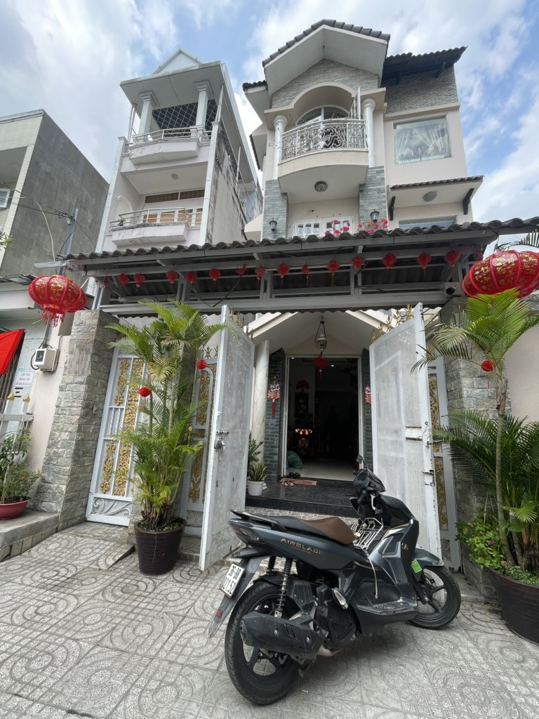 BT14 💎 BIỆT THỰ VIP 2 MẶT TIỀN – KHU TÊN LỬA – DIỆN TÍCH KHỦNG 250M² – 3 TẦNG – NỘI THẤT CAO CẤP – CÓ THỂ TÁCH 2 LÔ – GIÁ CHỈ 20.x TỶ TL 💎