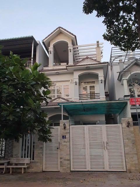 Bán Nhà 2 Lầu Ngang 7x20m trong KDC Hiệp Thành 3, Ngay Gần Công Viên
