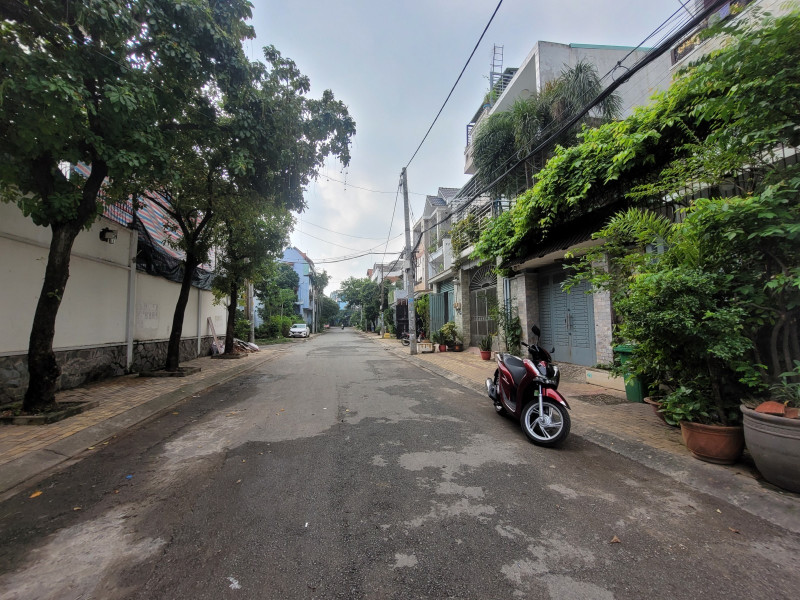 BÁN NHÀ ĐƯỜNG SỐ 7, HOÀNG DIỆU 2, LINH TRUNG - 140m2 - GIÁ 10.5 TỶ TL