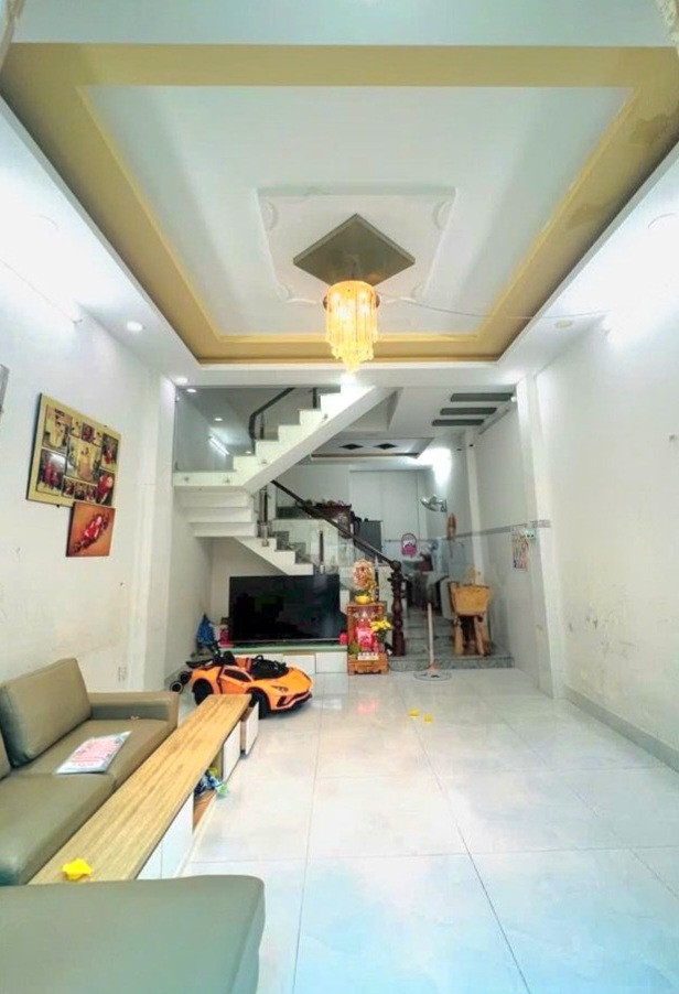 BÁN NHÀ ĐẸP CẠNH TÂ.N KỲ TÂN QUÝ - HẺM XE HƠI - ( 4.5X14M )