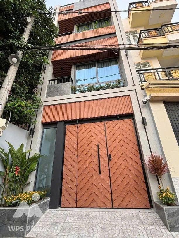 XÁCH VALI VÀO Ở NGAY  NHÀ MỚI ĐẸP NGAY HOÀNG DIỆU 2 HẺM XE HƠI TẬN CỬA!