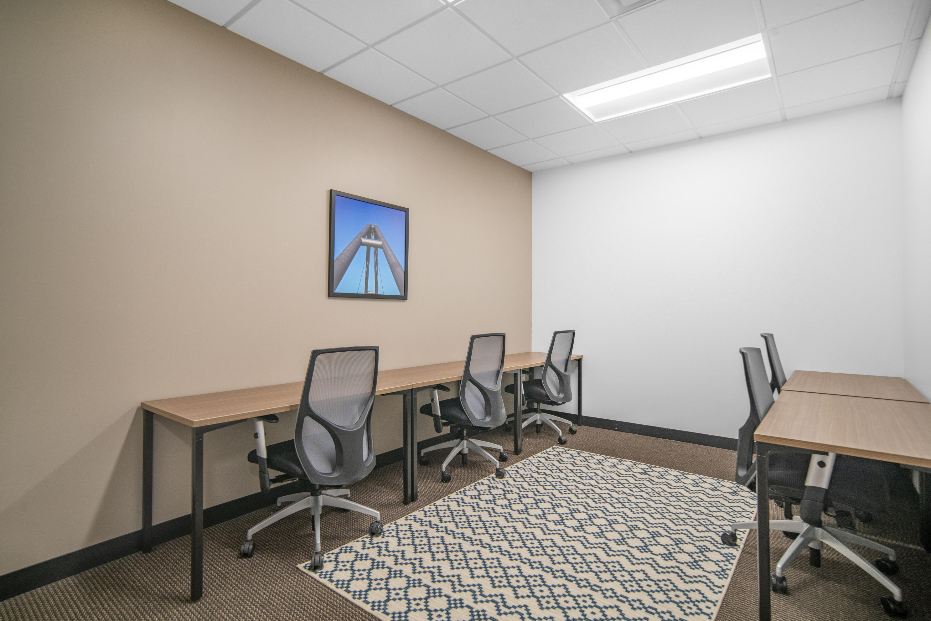 Sử dụng không gian làm việc chung chuyên nghiệp Regus M-Building