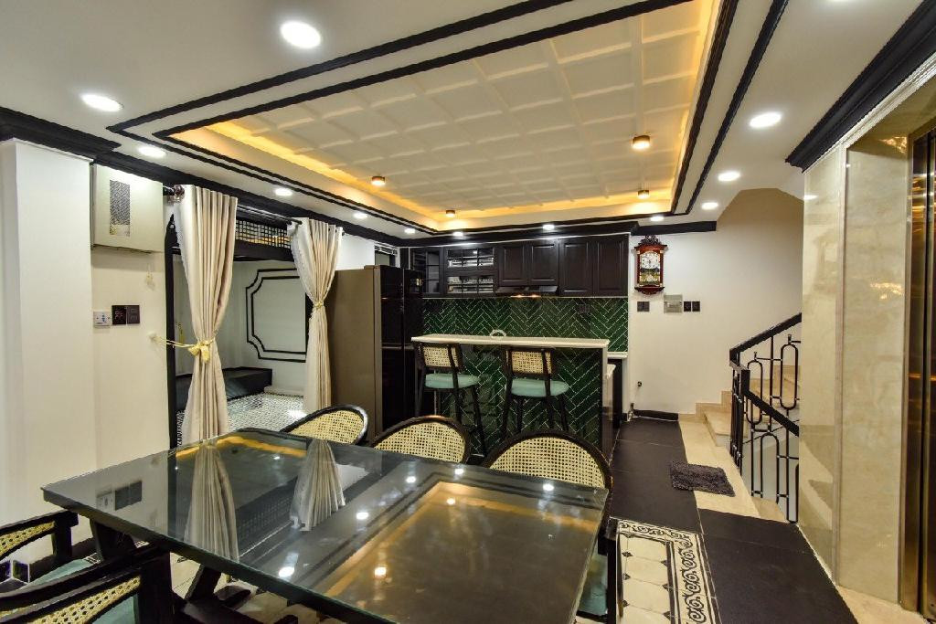 Bán nhà đường số 9 Phường 16 Gò Vấp, 9x9m, 5 tầng, 8PN, thang máy 600kg, lô góc, gara ô tô, gần CV Gò Vấp, SHR hoàn công đủ.