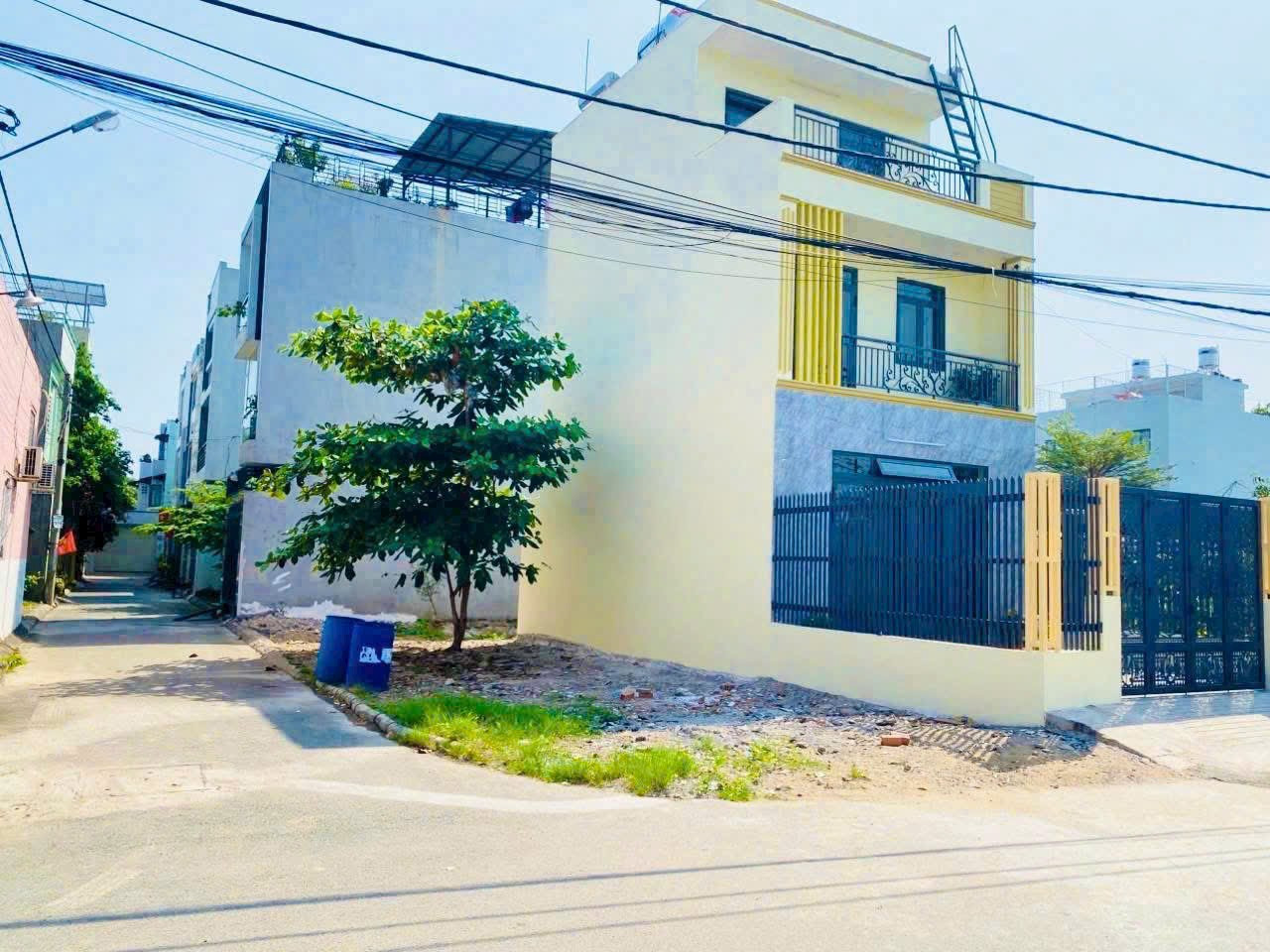 Lô góc 2mt Đường số 9 kdc vạn Phúc