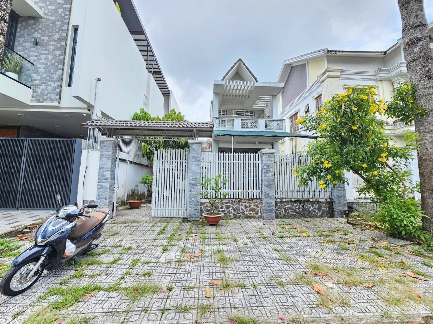 BÁN NHÀ 1 TRỆT 1 LẦU (240M2) ĐƯỜNG SỐ 9 KDC NÔNG THỔ SẢN (11C) CẦN THƠ