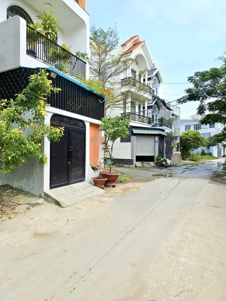 🚗 BÁN NHÀ 3 TẦNG - 85M2( 4*21), HOÀN CÔNG, 5PN, 6WC - Ở NGAY - KHÔNG QH -  NHÀ ĐẸP - HẺM XE HƠI - GẦN CHỢ, TTHC, QL1K, LÀNG ĐHQG - LINH XUÂN, THỦ ĐỨC.(9)