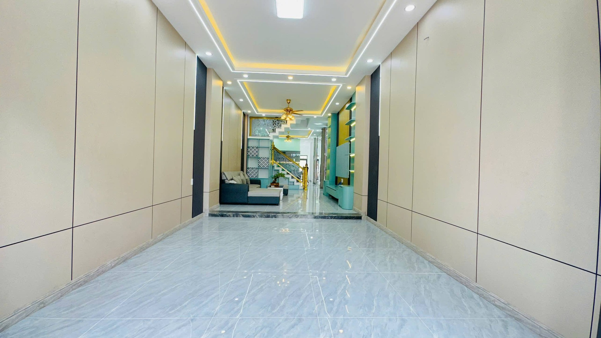🏠 NHÀ 1 TRỆT 2 LẦU – TRUNG TÂM XÃ LONG HÒA – LONG AN 🏠