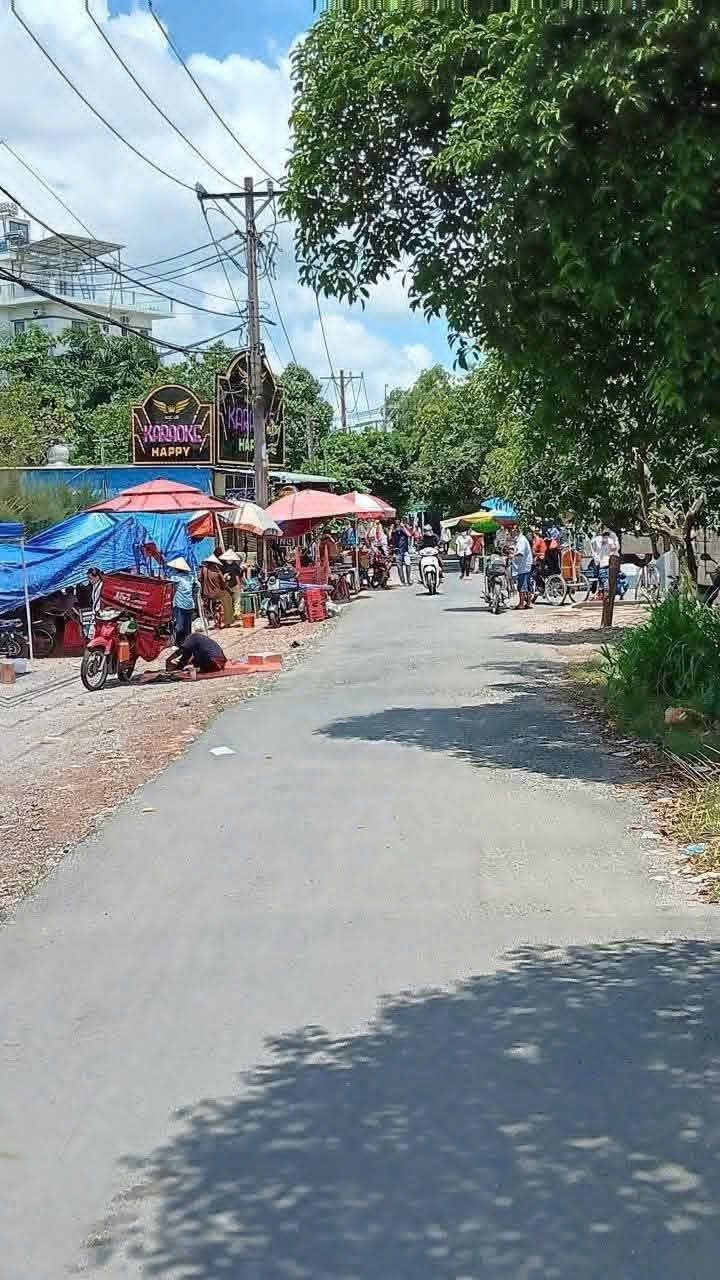 Bán đất thổ cư mặt tiền nhựa sát bên chợ Việt Kiều ngay công ty Kim Thành xã Phước Vĩnh An Củ Chi TPHCM, DT: 6x25m.