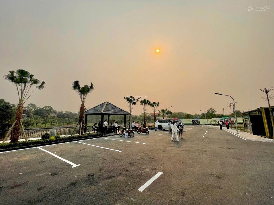 CHỈ 3 TỶ SỞ HỮU 100M2 ĐẤT THÔN 6 HÒA LẠC FULL THỔ CƯ VIEW HỒ - CÁCH TRỤC HỒ TÂY BA VÌ 500M
