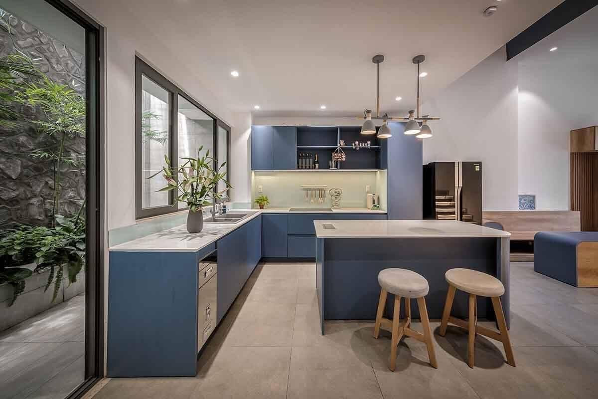 **Bán nhà mặt tiền phường 12, MT Sơn Hưng, Tân Bình; (4*14) 4 tầng - 7,3 tỷ