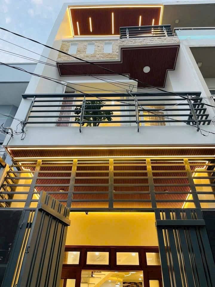 Gía 2 tỷ 800 cho căn nhà 73m2 3 tầng tọa lạc Song Hành-phường 3 - quận 6 , hẻm se hơi sổ hồng riêng chính chủ , nhà hoàn công còn như mới giá full bao gồm phí sang tên
