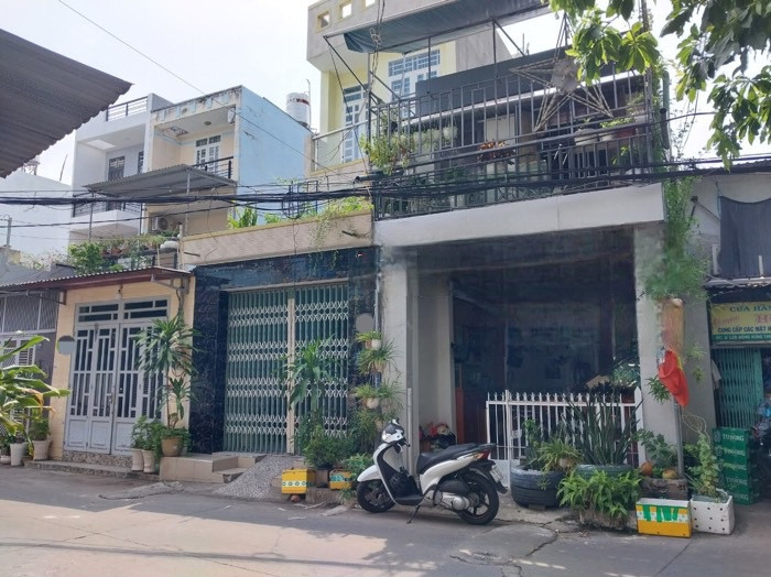 NHÀ MẶT TIỀN ĐÔNG HƯNG THUẬN 06 - TÂN HƯNG THUẬN Q12 - NỘI THẤT GỖ CAO CẤP - SỔ VUÔNG VỨC A4 - 4X15 - 2 TẦNG - CHỈ 5.29 tỷ