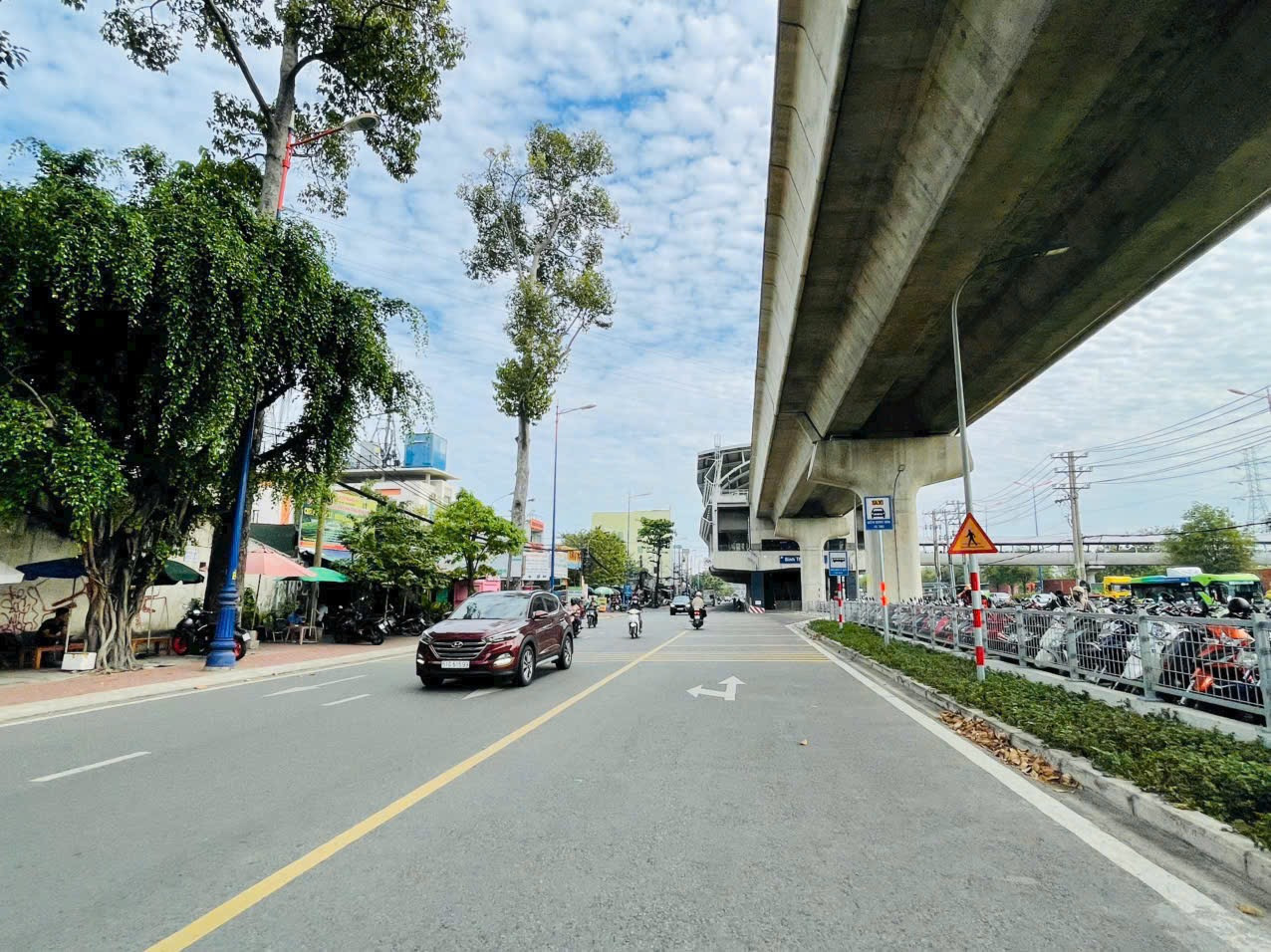 579- BÁN ĐẤT VỊ TRÍ ĐẮT ĐỊA NGAY GA METRO BÌNH THÁI - KHU VIP-120M ngang 7M Vuông Vức