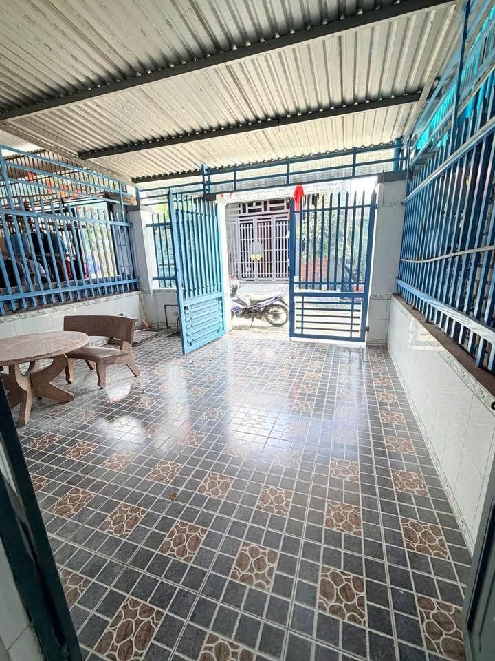⭐KẸT TIỀN⭐BÁN GẤP CĂN NHÀ 74M2  Ở THỊ TRẤN HÓC MÔN GIÁ 860 TRIỆU