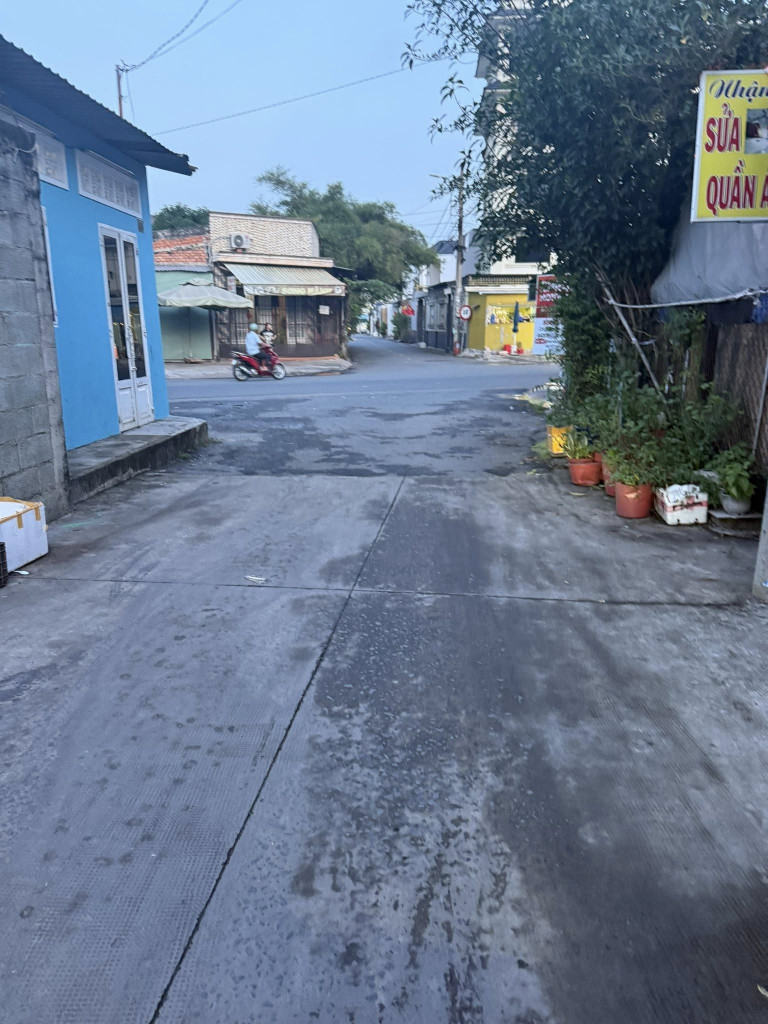 BÁN ĐẤT HẺM XE HƠI – SONG HÀNH, THỊ TRẤN HÓC MÔN