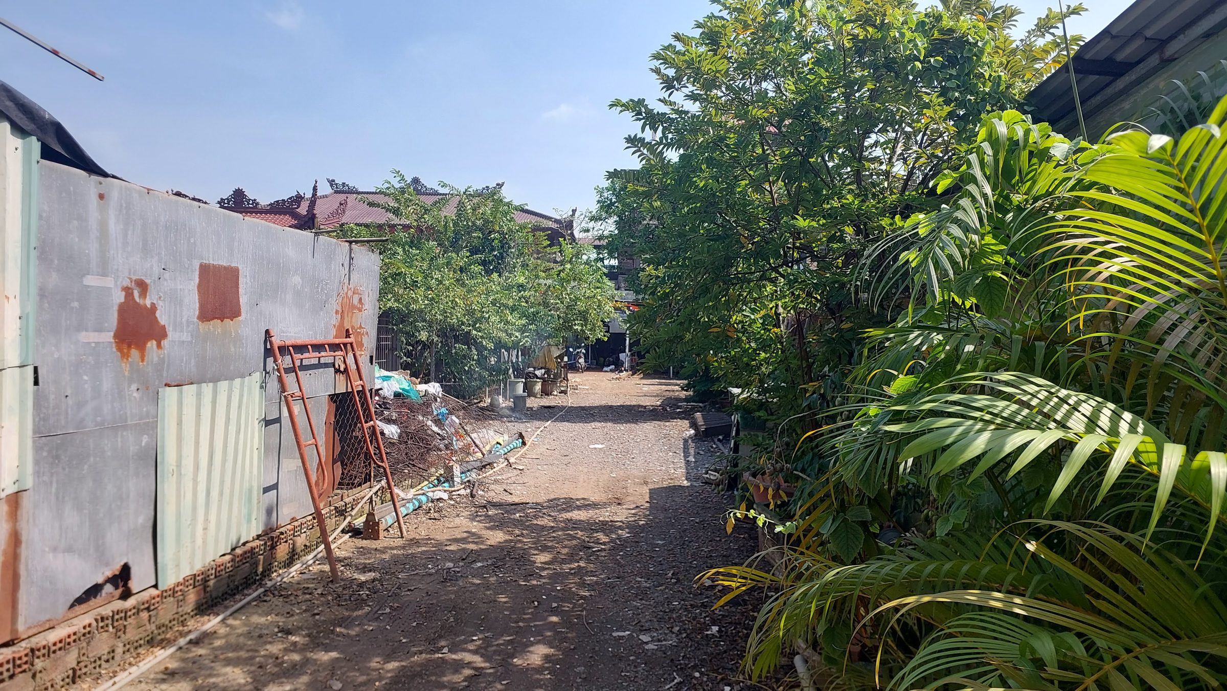 Bán đất 646m2 mặt tiền đường Song Hành, có 300m2 thổ cư