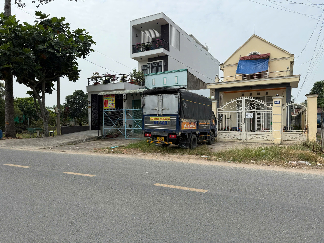 Bán nhà Mt đường Sông Lu . Có 9 phòng trọ. 8 x60