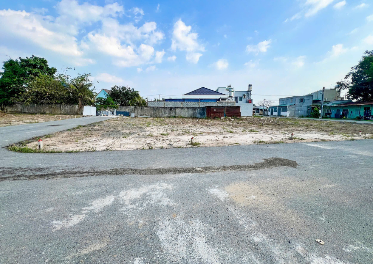 Đất Nền gần sân bay Biên Hoà ( Tân Bình - Vĩnh Cửu ) liên hệ chính chủ