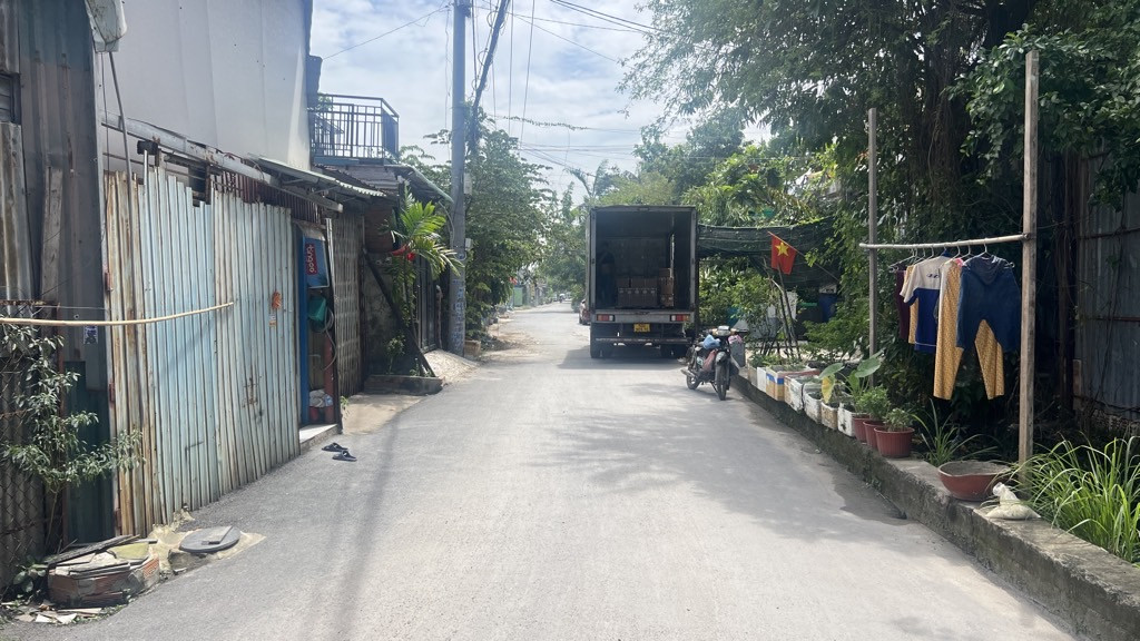 Bán nhà mặt tiền T15 An Phú Đông Q12, lô góc 2 mặt tiền 168m2, ngang 15m hiếm có, gần Vườn Lài