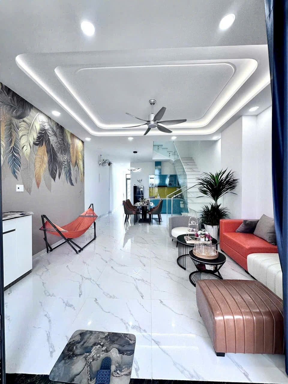 Bán nhà 3 tầng 1 tum 100m2 giá 12 tỷ tại Khu ĐT An Bình Tân TP Nha Trang. Trục đường lớn  T28 tiện Kinh doanh.