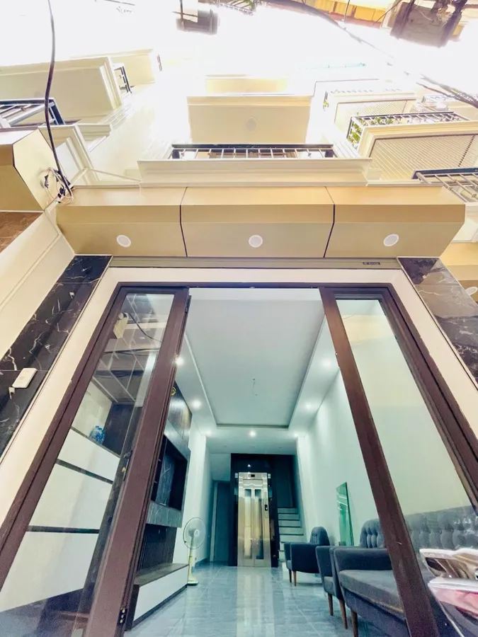 HIẾM! Siêu Phẩm Tam Trinh - 5 Tầng Thang Máy, Diện tích rộng, Gần Ô Tô, Giá Tốt Nhất KV
