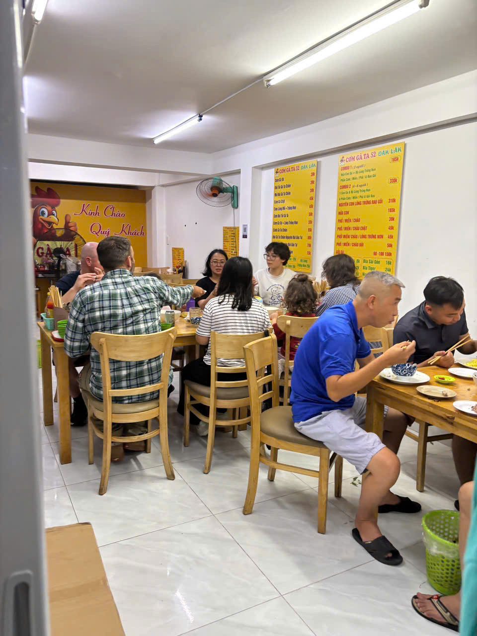 SANG NHƯỢNG QUÁN PHỞ + CƠM  Chỉ việc vào bán ngay – KHÔNG cần đầu tư thêm
