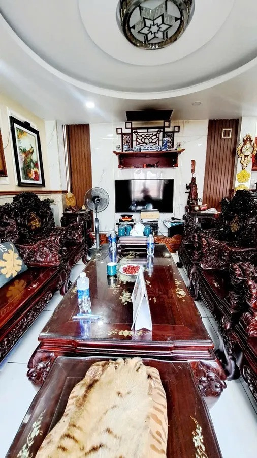 Bán nhà cực đẹp, ngang khủng 10m2 – vị trí đắc địa quận 12 – chỉ 4 tỷ 880