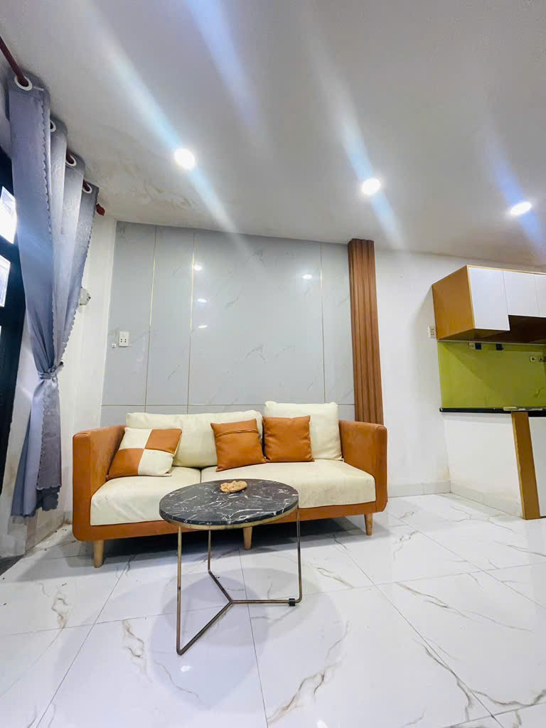 Nhà Đẹp Giá Nhỉnh 2 Tỷ - Sổ Hồng Riêng - Ngay TCH Trung Tâm Quận 12