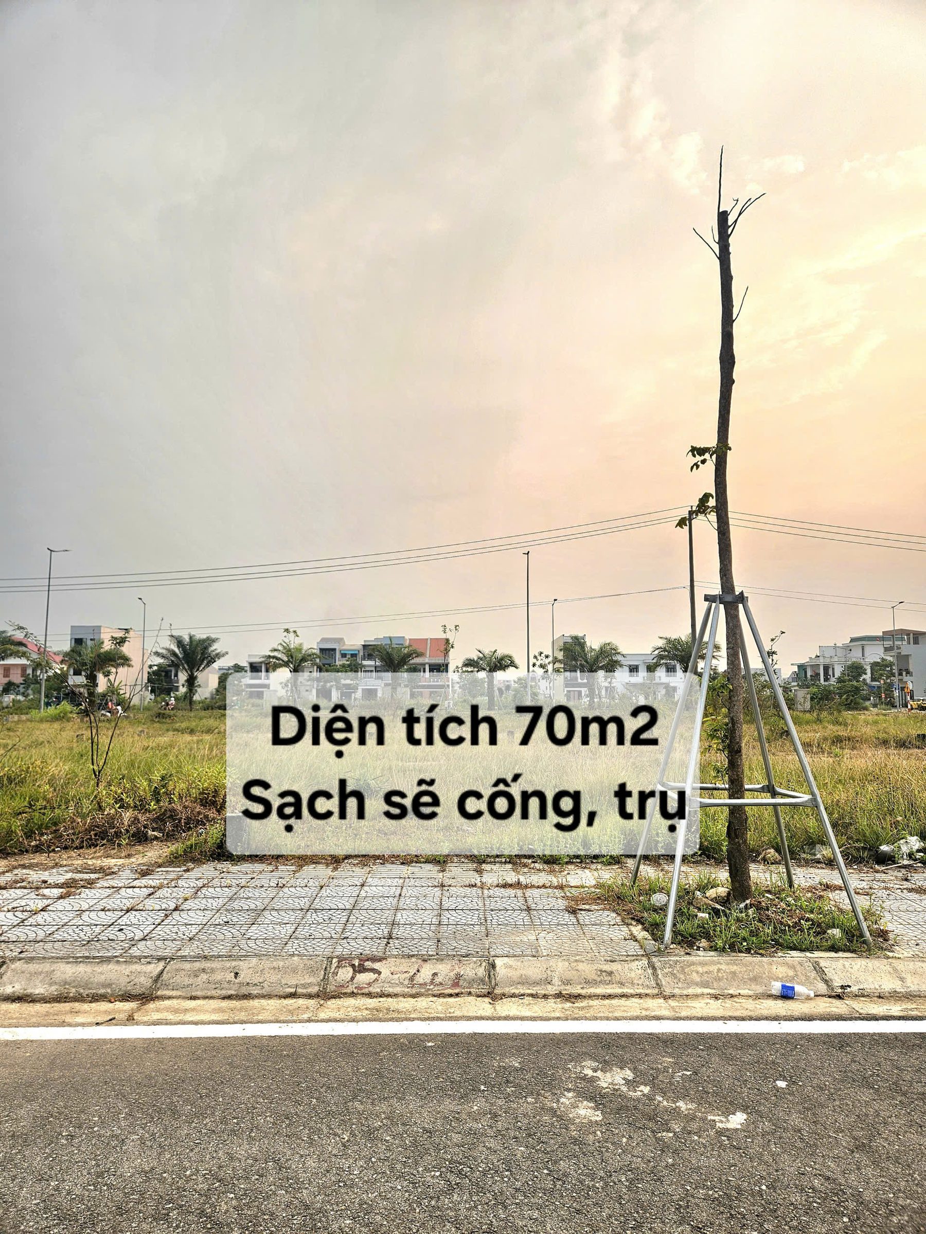 🎊🏵️Bán mặt tiền Cao Bá Điển, Kqh Hương Sơ - Sát đường Tản Đà 40m