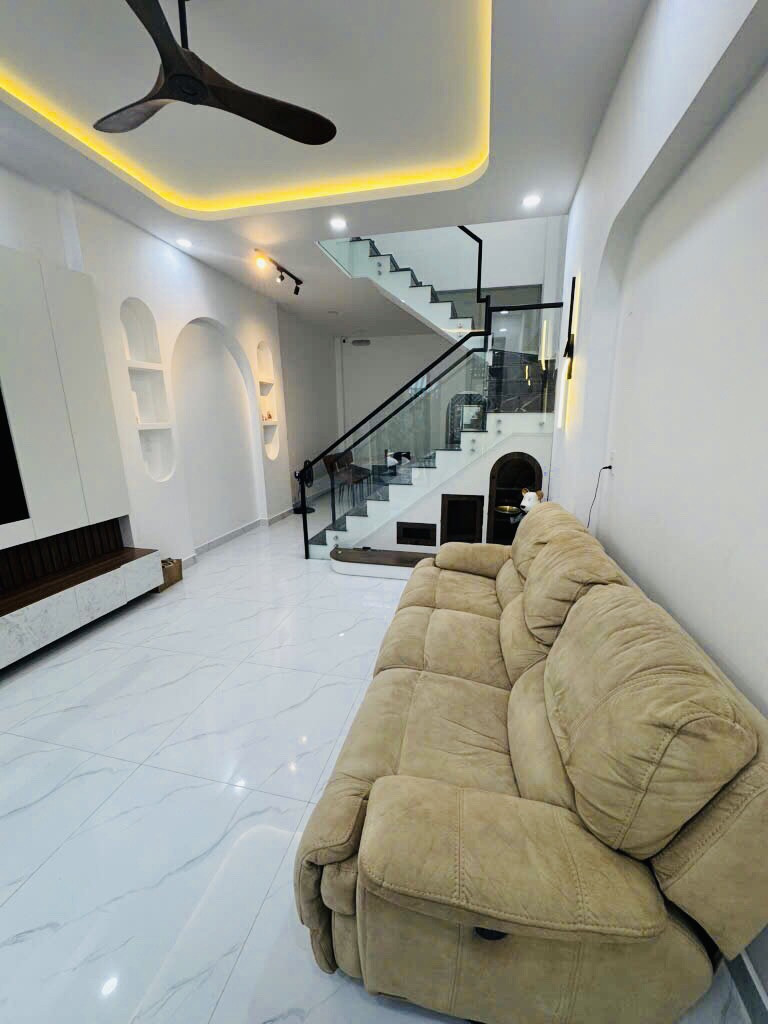 Chỉ 5.2 Tỷ Sở Hữu Nhà 52m2 Đẹp Ở Ngay,Tân Hòa Đông,Quận 6,Hẻm Xe Hơi(QS42)