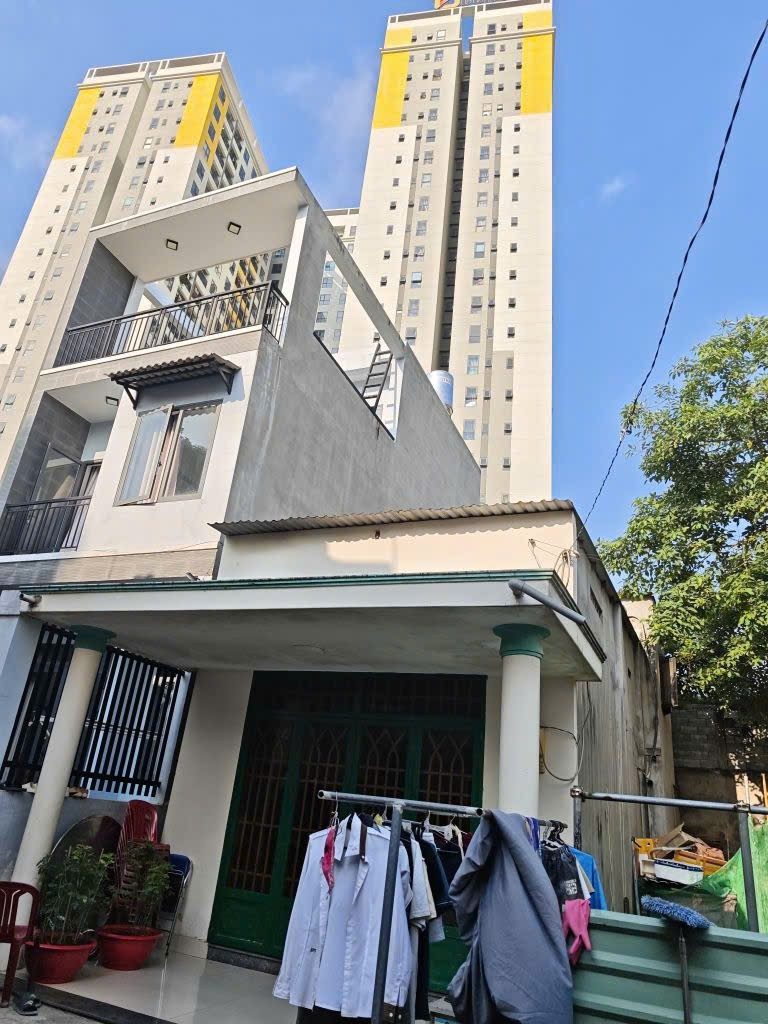 ĐẤT ĐÔNG HÒA DĨ AN NGAY LÀNG ĐẠI HỌC - 74M2 SHR - 3,2 TỶ