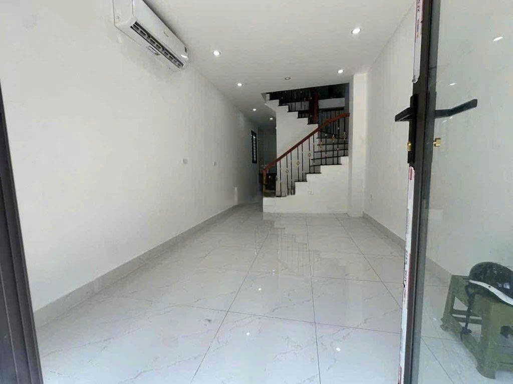 Cho thuê nhà riêng ngõ 107 Tân Khai 30m2 x 2 tầng x 2 ngủ,  9 triệu/tháng