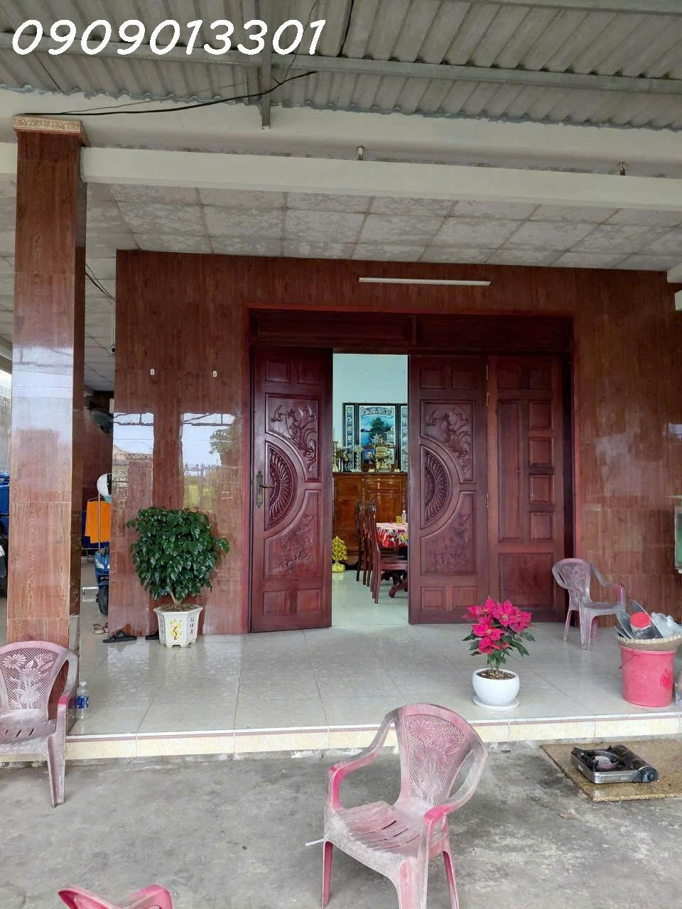 Bán nhà riêng tại Ấp 4, Tân Long, Bình Chánh, DT 247.8 m2, giá bán 8 tỷ thương lượng