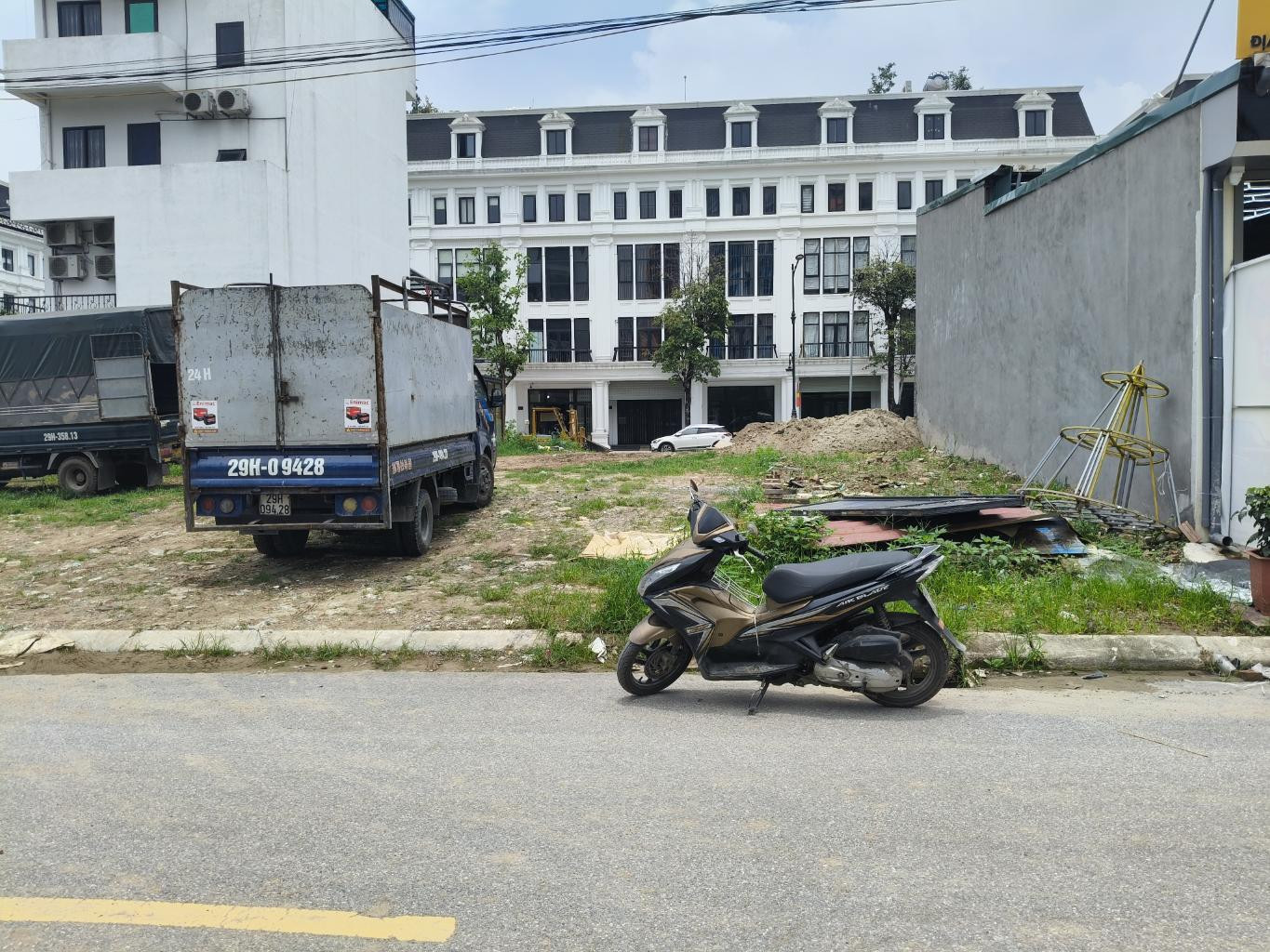 Bán đất liền kề louis city tân mai 108M đường 2 xe tải tránh hoàng mai
