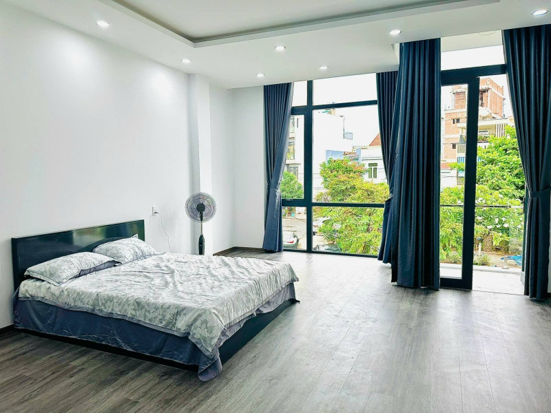 Nhà đẹp gần biển Sơn Trà ,cho thuê 20 triệu tháng - Giá chỉ 7,8 tỷ