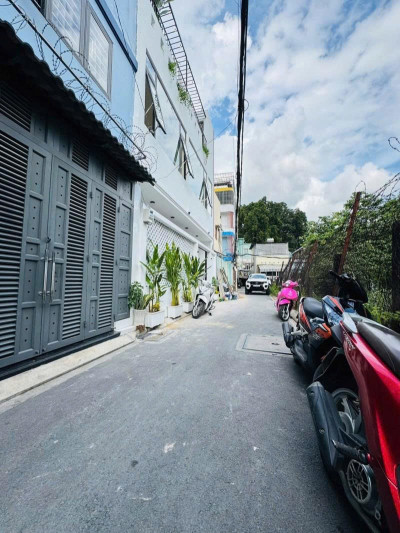 Bán nhà Hẻm xe hơi 4m, đường Tân Sơn Nhì - Diệp Minh Châu, 8x5m, 3T - 2PN, 5,8 tỷ.