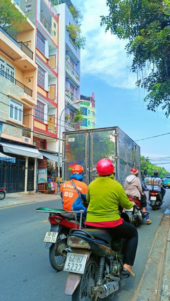 Bán nhà mặt tiền Tân Sơn, Tân Bình, 100M2 (4,65Mx21M) – 3 Tầng – 2 mặt Tiền, giá 13,9 tỷ