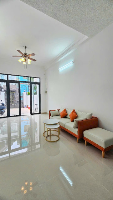Bán nhà 101.8m² ngang 4m ,giá 6.59 tỷ , Hẻm 4m, gần Trường Chinh, Phường Đông Hưng Thuận