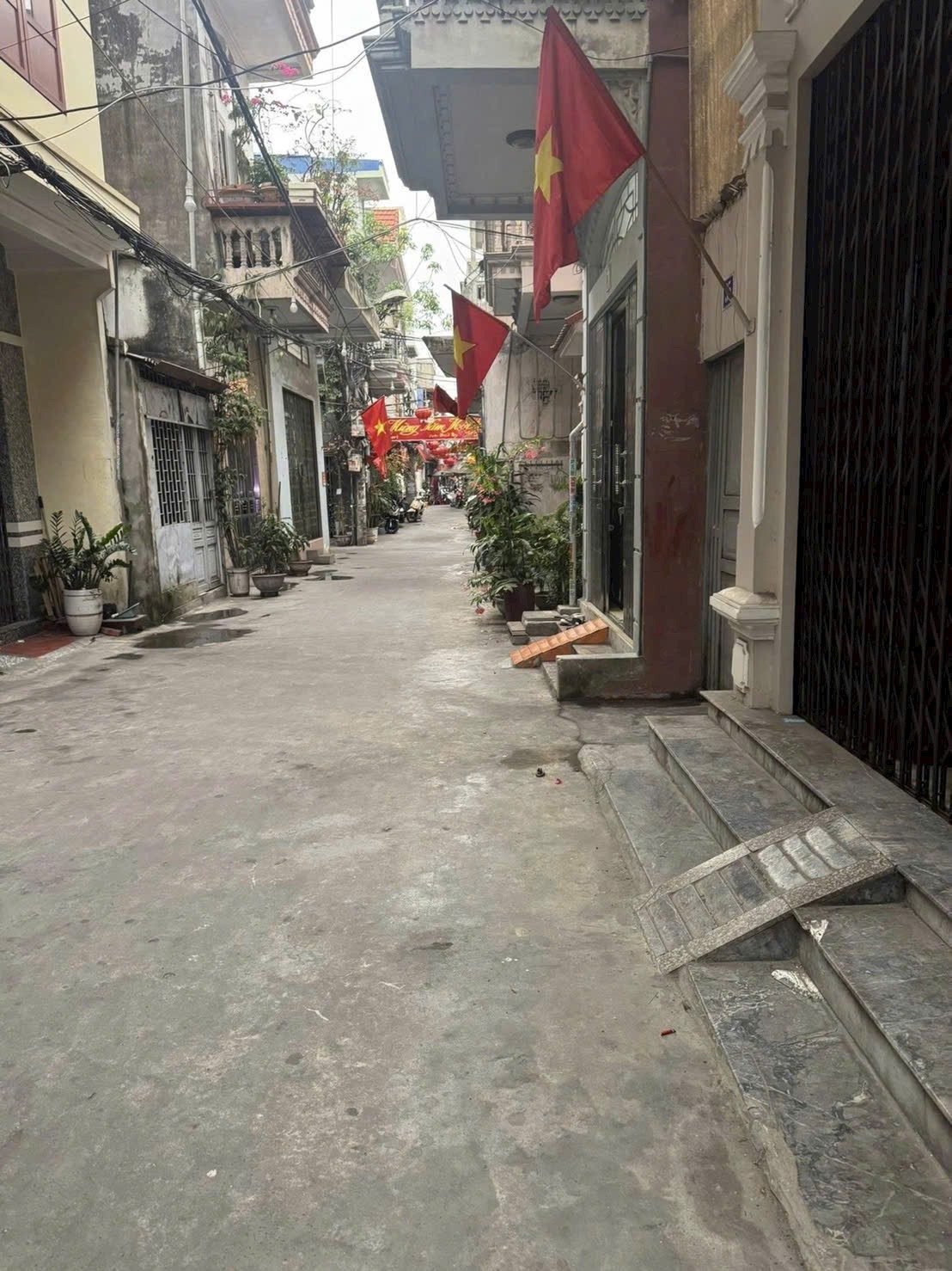 🏡 BÁN ĐẤT THƯỢNG LÝ – HỒNG BÀNGTẶNG NHÀ 1 TẦNG PHƯỜNG , Cách đường Bạch Đằng 50m chỉ 3,92 tỷ

📐 Diện tích: 52,8m². Mặt tiền: 4,8m