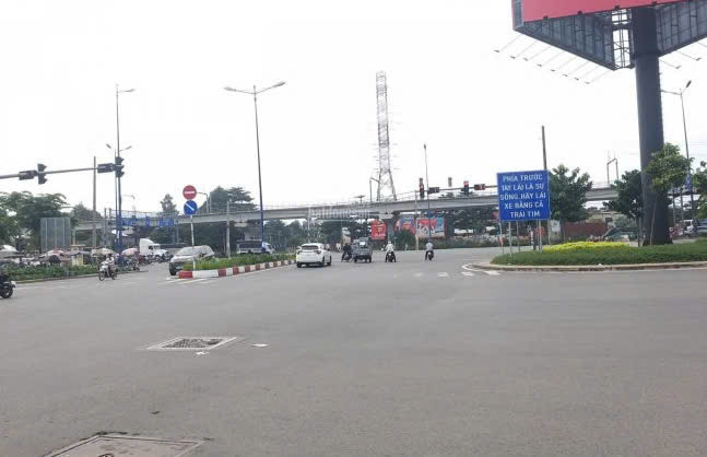 BÁN NHÀ XA LỘ HÀ NỘI, PHƯỚC LONG A, THỦ ĐỨC, 2 TẦNG, 70M2, NHỈNH 4 TỶ.