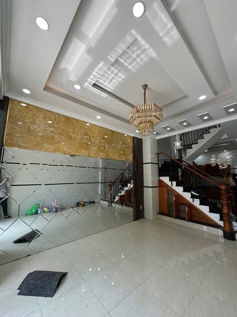 Bán nhà 4 tầng đường Tây Lân - Hẻm 10m xe tải tránh - Ô tô ngủ trong nhà - Khu dân trí cao
