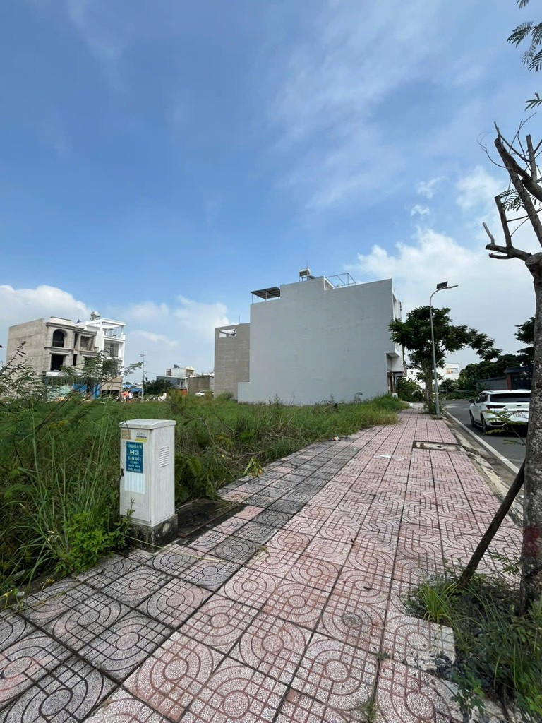 📚 Đất nền TÂY LÂN, TÂN TẠO, Bình Tân,
➖ DT 175M² - 8x22 ,
🚩 Giá 10 tỷ TL.