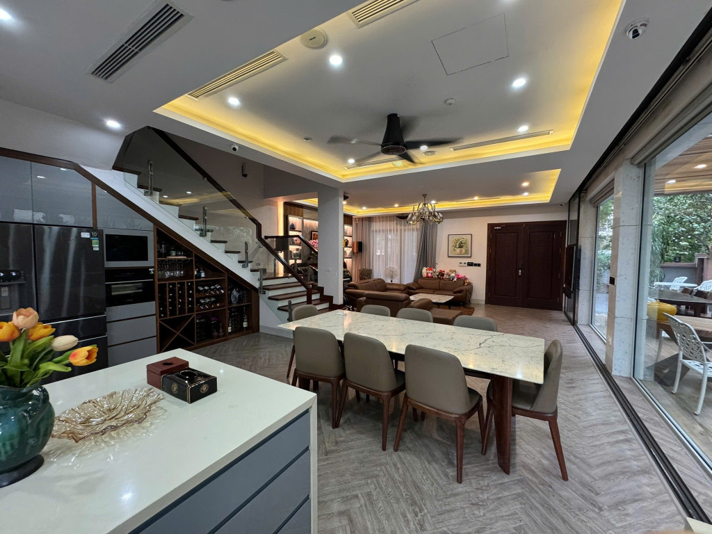 Bán biệt thự đơn lập Viglacera Tây Mỗ, 366m2, 4 tầng, vị trí đẹp, đẹp lung linh