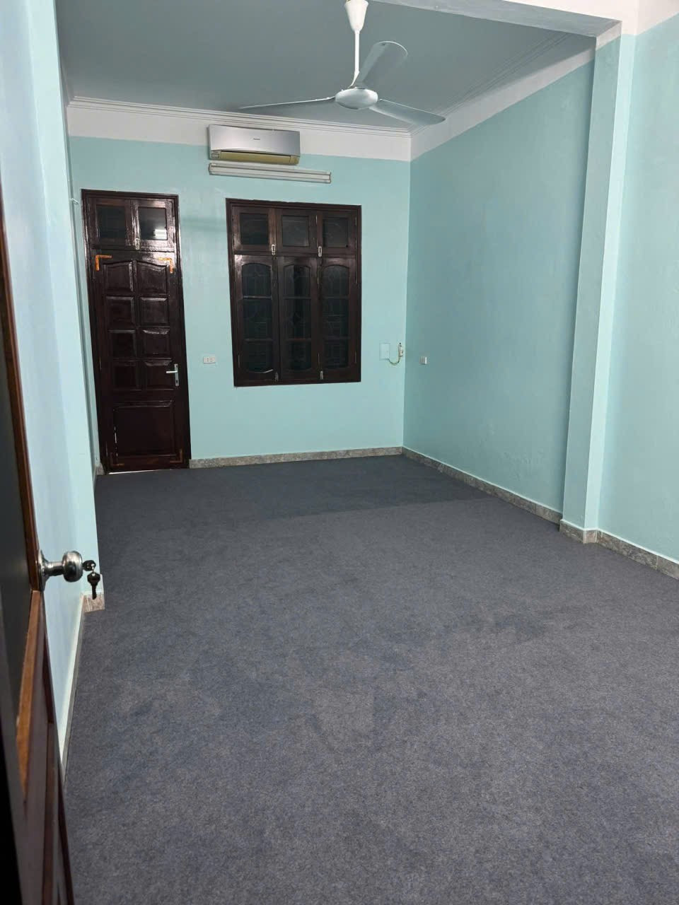 Cho thuê nhà ngõ 169 Tây Sơn, Đống Đa 70M x 4T giá 21tr NGÕ Ô TÔ