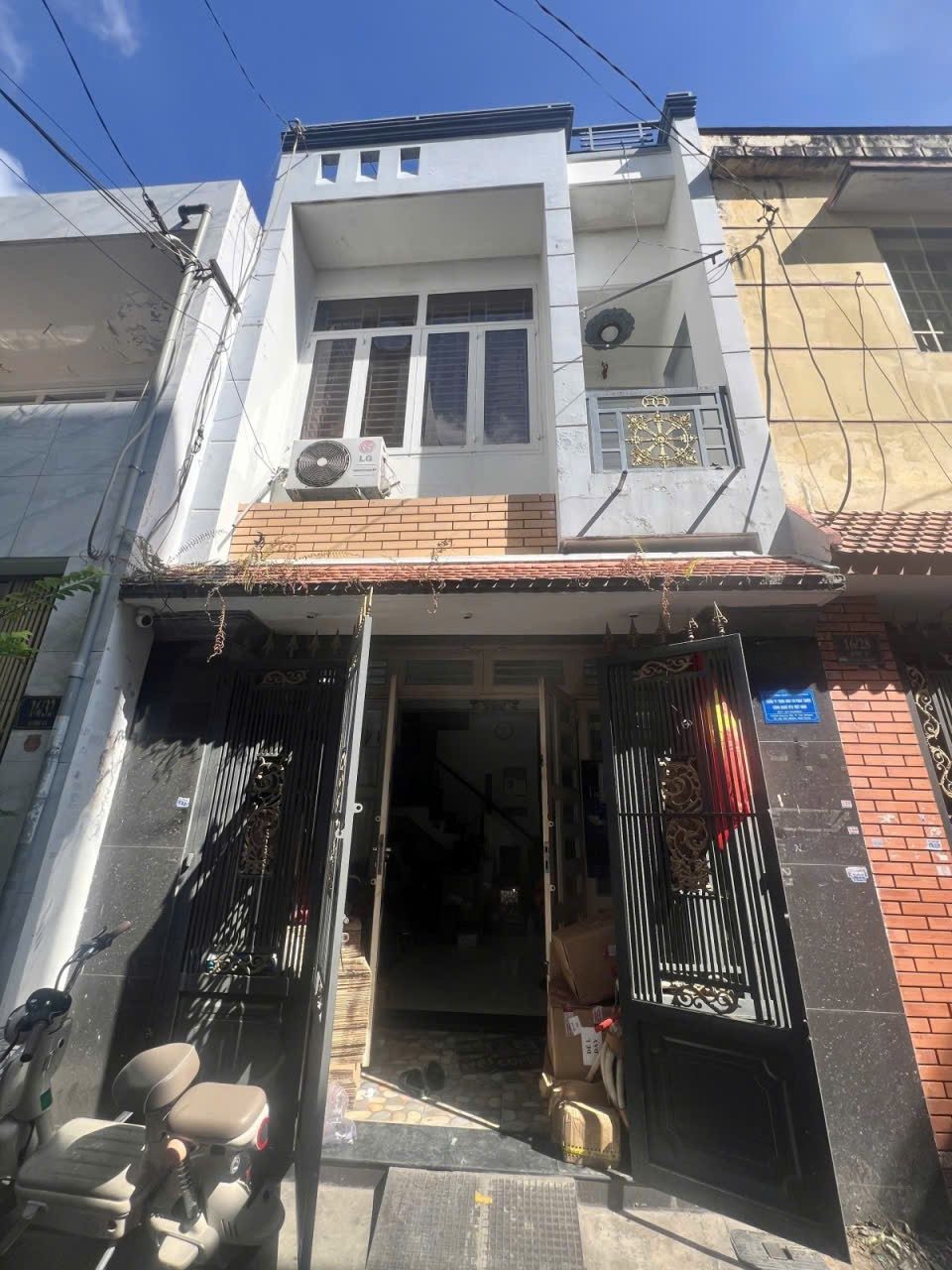 Nhà 2 tầng hẻm ô tô, cạnh Sacombank Tây Thạnh, 4.95 tỷ