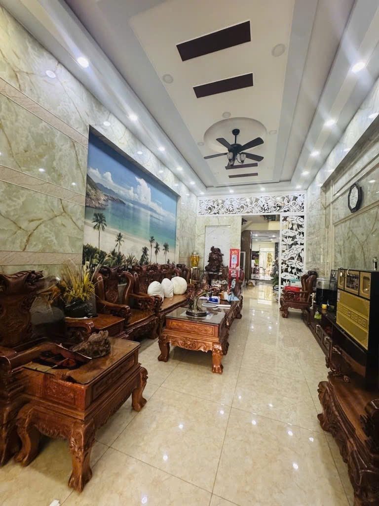 BÁN NHÀ Tên Lửa 160M2 – THANG MÁY – MẶT PHỐ SẦM UẤT – 20TỶ nhỉnh.Công viên
