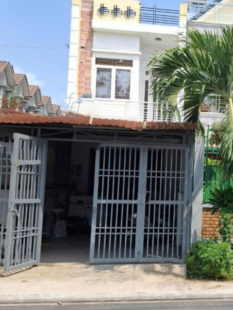 ⭐️ Nhà Mặt tiền Vuông 2 tầng Xe tải tránh 100m2 – Thạnh Lộc 16 Q12
