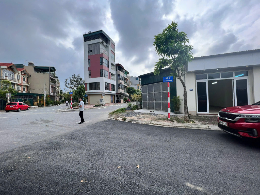HÀNG TUYỂN CHỌN-PHÂN LÔ ĐẤU GIÁ SẴN CÓ THẠCH BÀN- TIỀM NĂNG LỚN- ĐẦU TƯ HAY Ở ĐỀU PHÙ HỢP